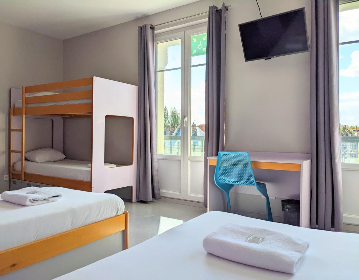 Auberge Des Remparts 페론네 외부 사진