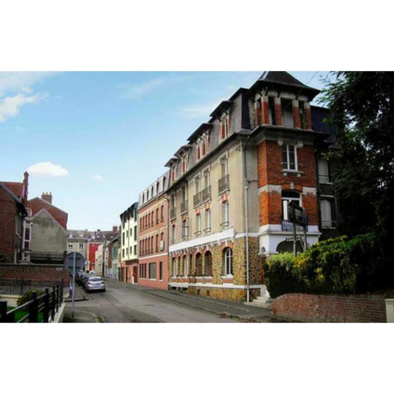Auberge Des Remparts 페론네 외부 사진