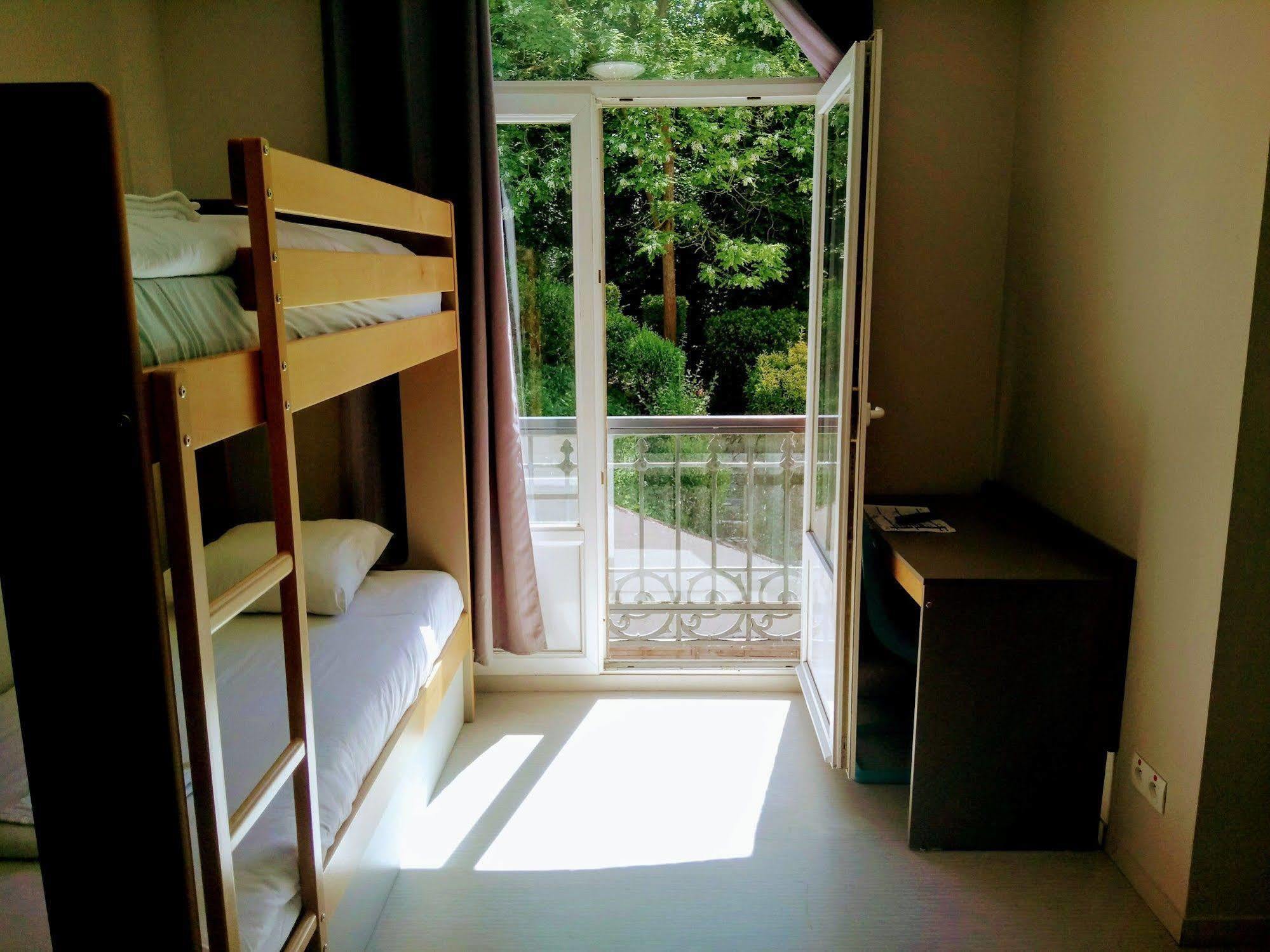 Auberge Des Remparts 페론네 외부 사진