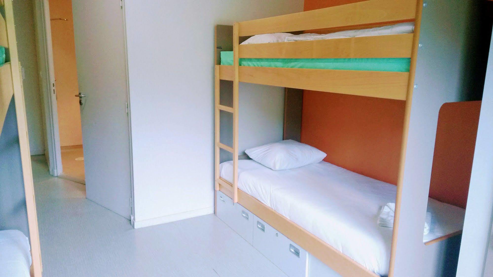Auberge Des Remparts 페론네 외부 사진