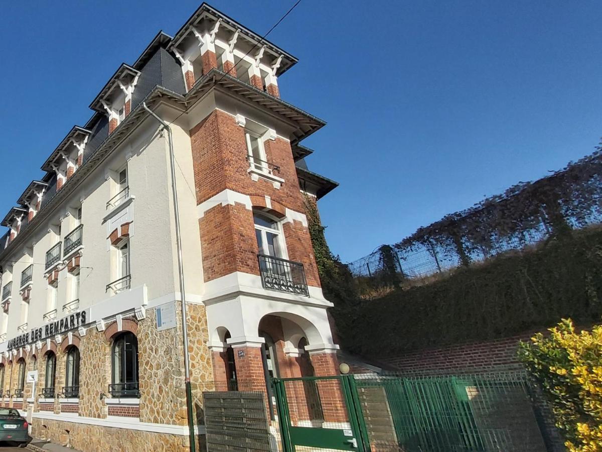 Auberge Des Remparts 페론네 외부 사진